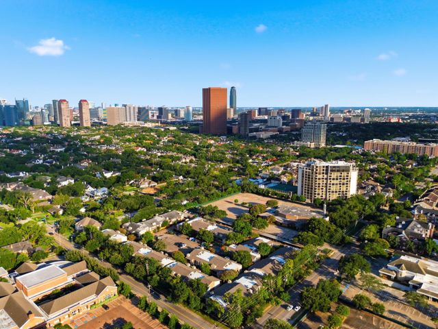 5711 Sugar Hill Drive 5, Houston, TX 77057