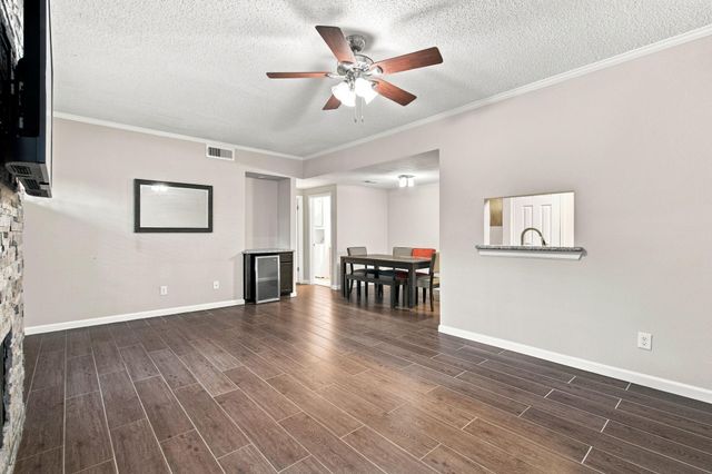 5711 Sugar Hill Drive 5, Houston, TX 77057