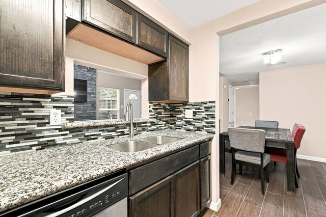 5711 Sugar Hill Drive 5, Houston, TX 77057