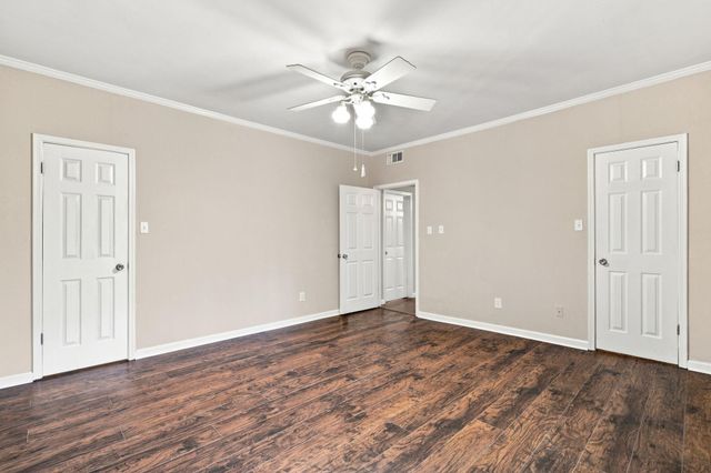 5711 Sugar Hill Drive 5, Houston, TX 77057