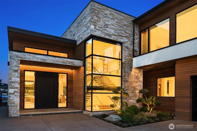 5330 Butterworth Road, Mercer Island, WA 98040
