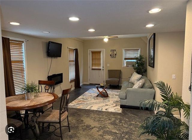 1028 RIVER FOREST Point, Lawrenceville, GA 30045