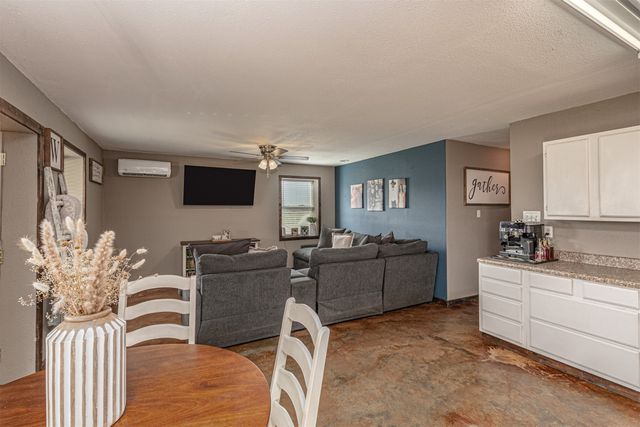 15301 County Road 4018, Kemp, TX 75143