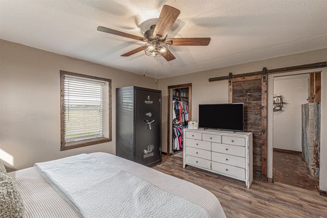 15301 County Road 4018, Kemp, TX 75143