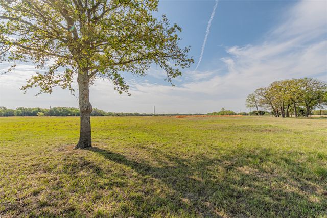 15301 County Road 4018, Kemp, TX 75143
