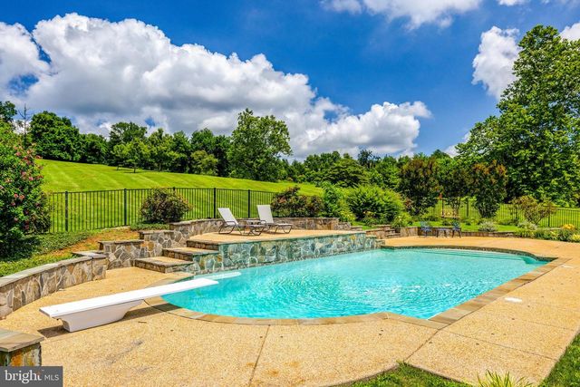 40870 BEECHNUT RD, Leesburg, VA 20175