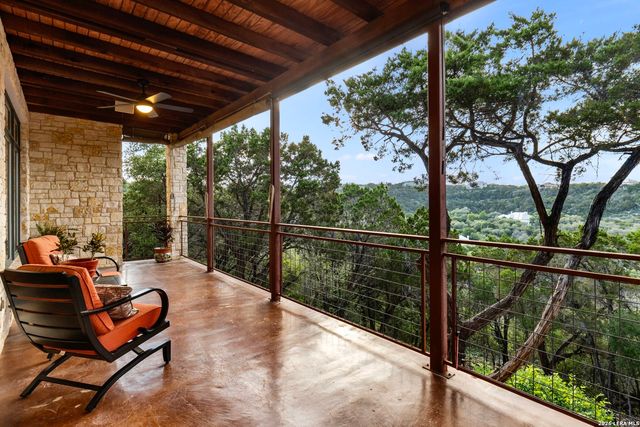 15529 Escarpment Oak, Helotes, TX 78023
