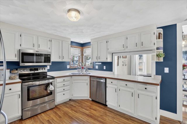 607 E 2nd Avenue, Brodhead, WI 53520