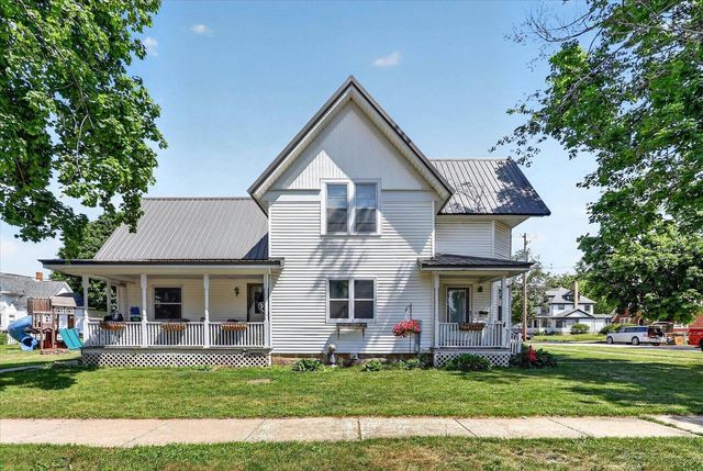 607 E 2nd Avenue, Brodhead, WI 53520