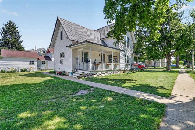 607 E 2nd Avenue, Brodhead, WI 53520