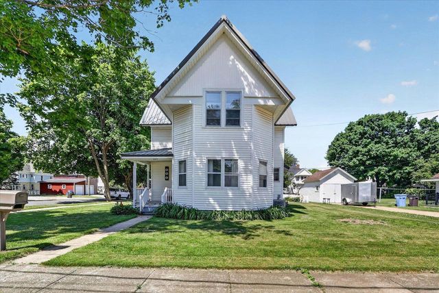607 E 2nd Avenue, Brodhead, WI 53520