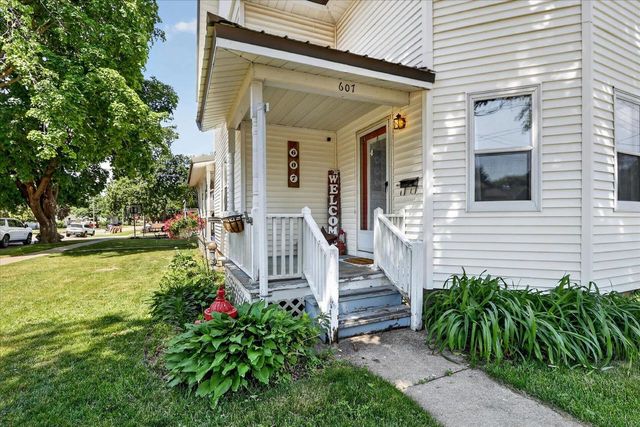 607 E 2nd Avenue, Brodhead, WI 53520