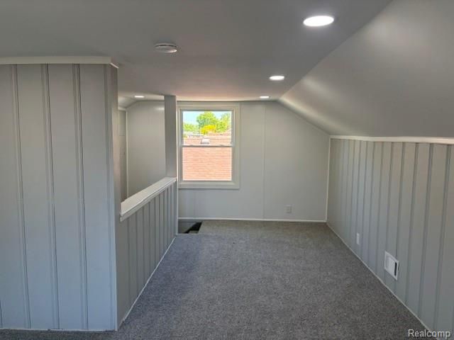 7210 Buckingham Ave, Allen Park, MI 48101