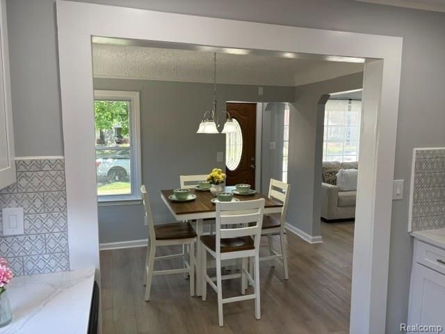 7210 Buckingham Ave, Allen Park, MI 48101