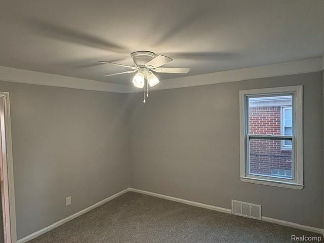 7210 Buckingham Ave, Allen Park, MI 48101