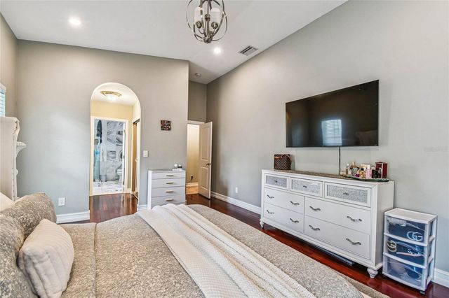 3225 71ST AVENUE N, St Petersburg, FL 33702