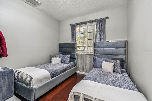 3225 71ST AVENUE N, St Petersburg, FL 33702