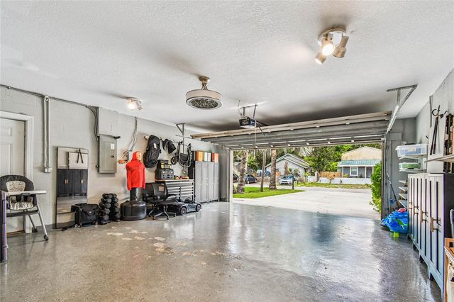 3225 71ST AVENUE N, St Petersburg, FL 33702