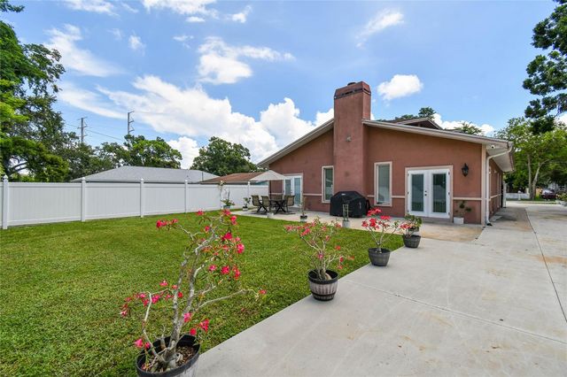 3225 71ST AVENUE N, St Petersburg, FL 33702