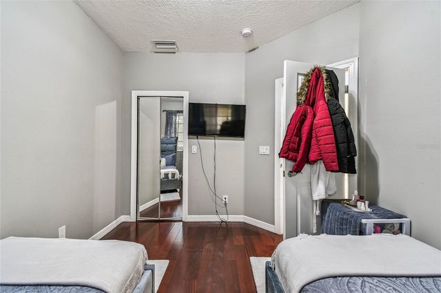 3225 71ST AVENUE N, St Petersburg, FL 33702