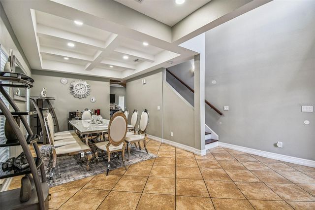 3225 71ST AVENUE N, St Petersburg, FL 33702