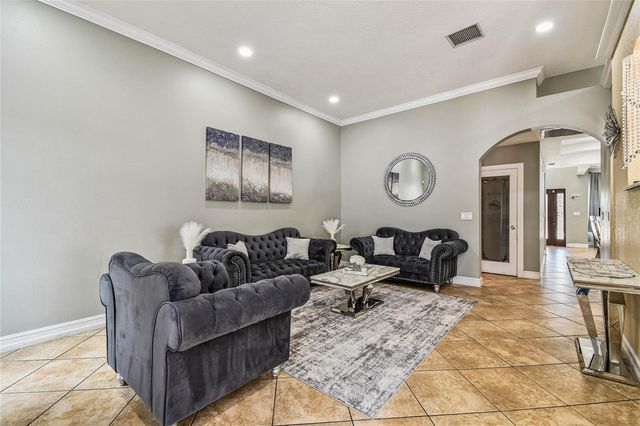 3225 71ST AVENUE N, St Petersburg, FL 33702