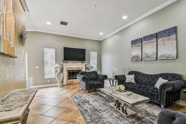 3225 71ST AVENUE N, St Petersburg, FL 33702