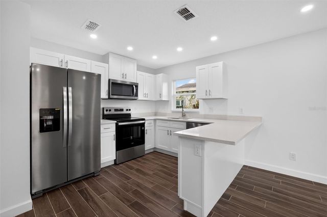 4207 E CAYUGA STREET, Tampa, FL 33610