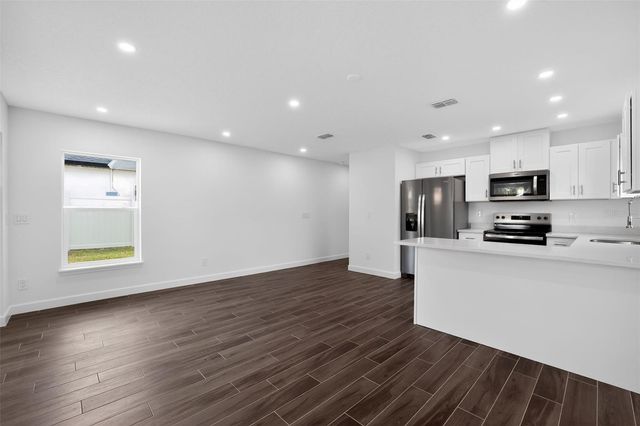 4207 E CAYUGA STREET, Tampa, FL 33610