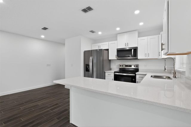 4207 E CAYUGA STREET, Tampa, FL 33610