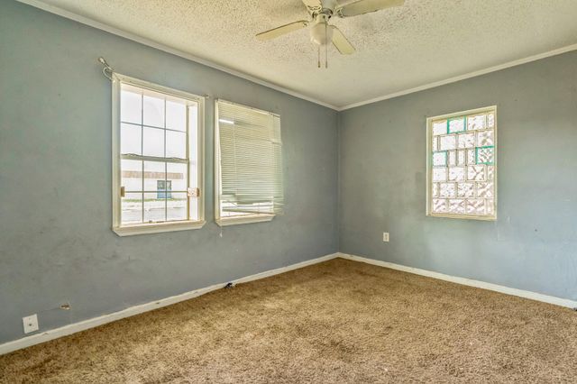 2203 2nd Place, Lubbock, TX 79415