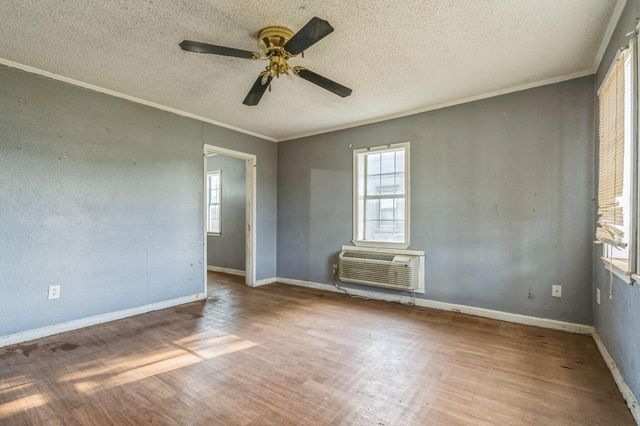 2203 2nd Place, Lubbock, TX 79415