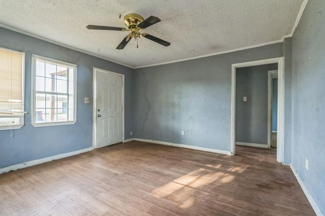 2203 2nd Place, Lubbock, TX 79415