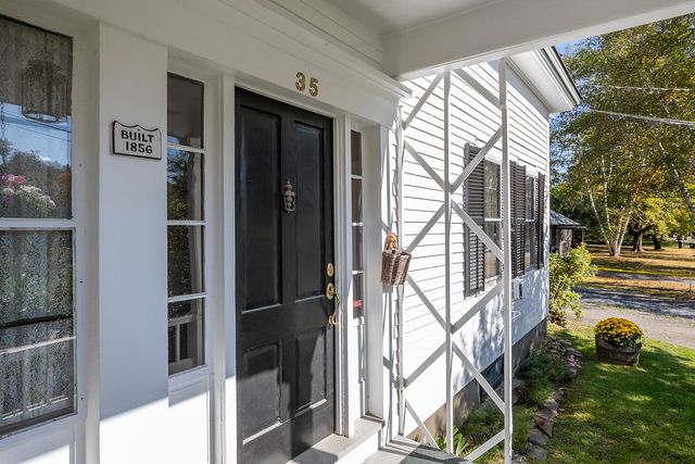 35 Mountain Avenue, Woodstock, VT 05091