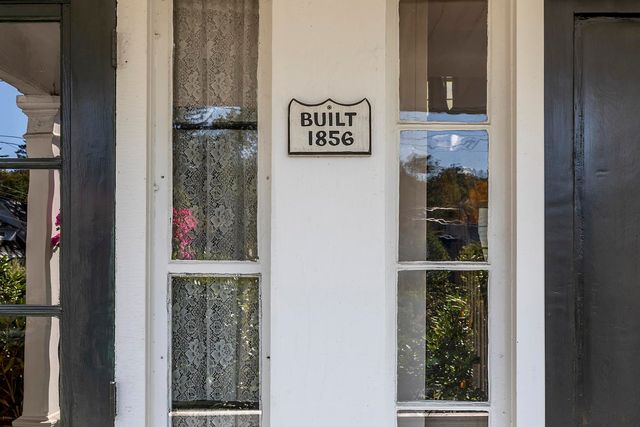 35 Mountain Avenue, Woodstock, VT 05091