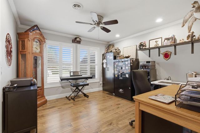 1601 Sharon Dr, Yuba City, CA 95993