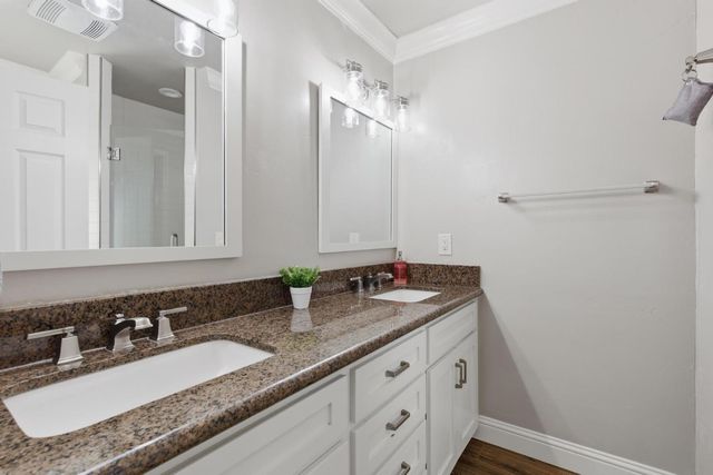 1601 Sharon Dr, Yuba City, CA 95993