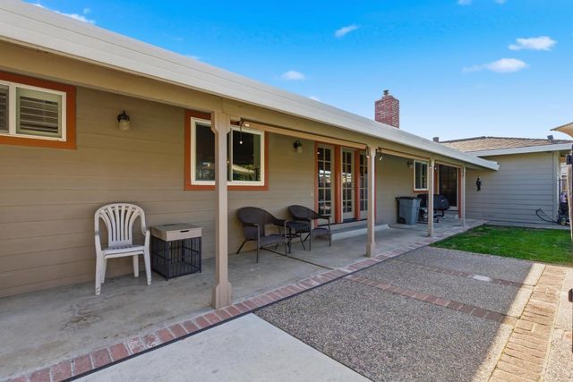 1601 Sharon Dr, Yuba City, CA 95993