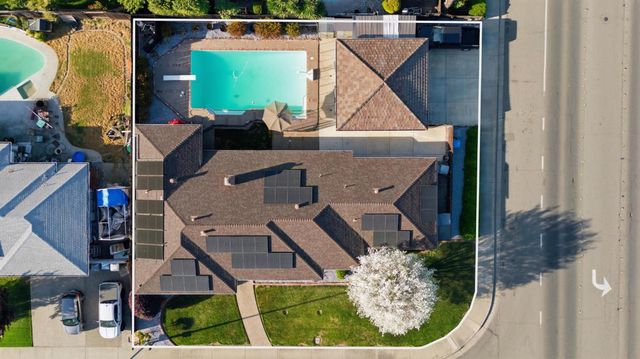 1601 Sharon Dr, Yuba City, CA 95993