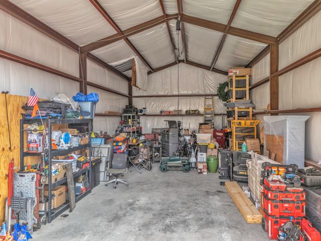 1030 Comanche Cove Drive, Granbury, TX 76048