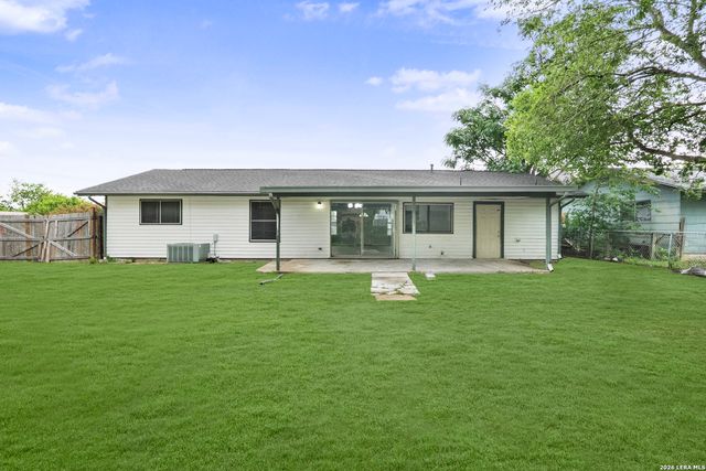 7335 Glen Brk, San Antonio, TX 78239