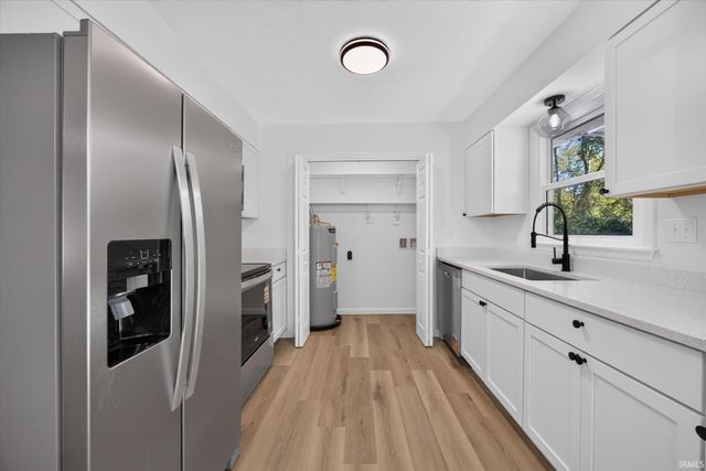 4270 N ridgewood Drive, Bloomington, IN 47404
