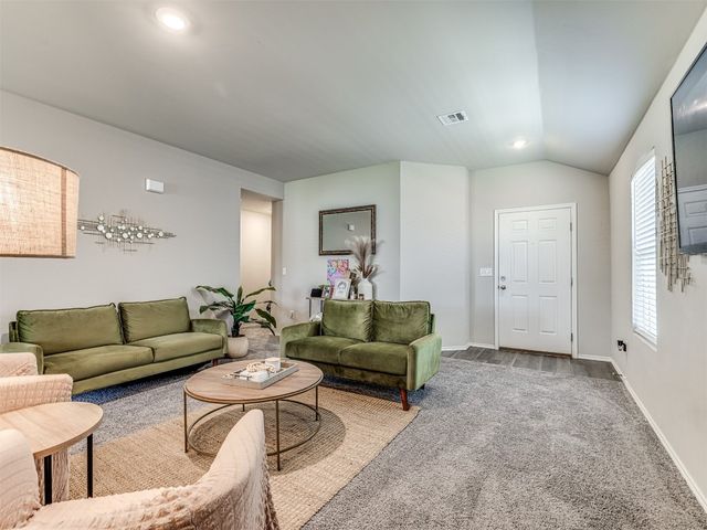 1316 Chuck Wagon Drive, El Reno, OK 73036