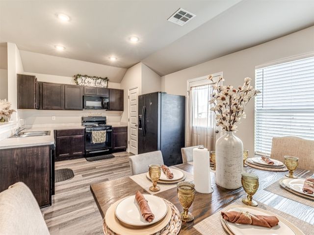 1316 Chuck Wagon Drive, El Reno, OK 73036