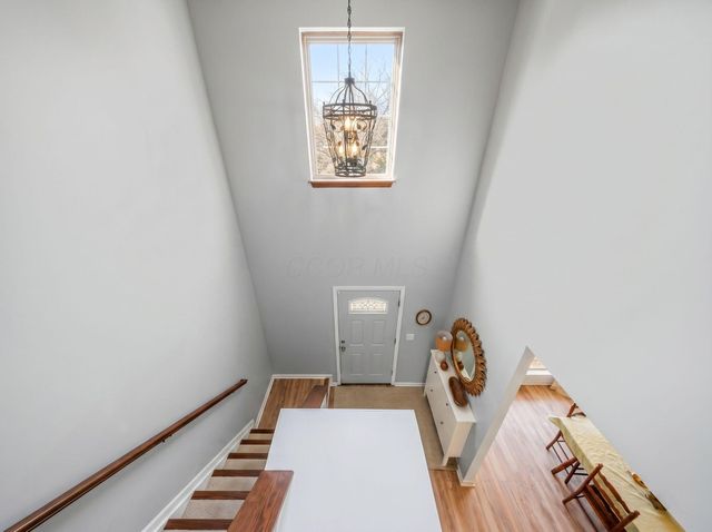 6381 Ewen Circle, Grove City, OH 43123
