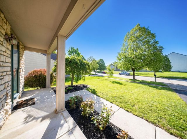 6381 Ewen Circle, Grove City, OH 43123
