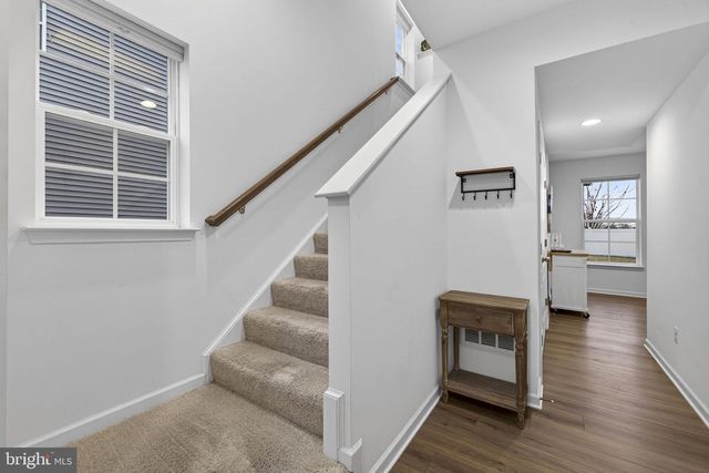 101 UNION RIDGE DR, Charles Town, WV 25414