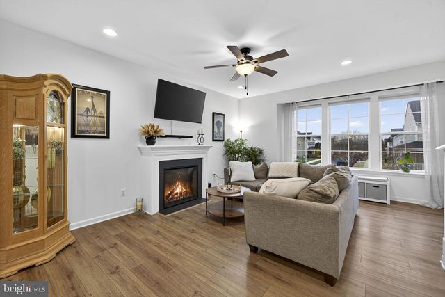 101 UNION RIDGE DR, Charles Town, WV 25414