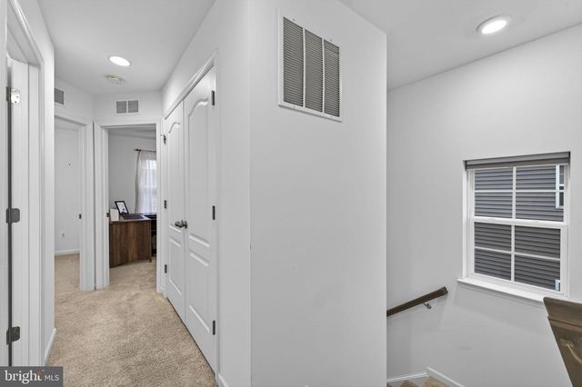 101 UNION RIDGE DR, Charles Town, WV 25414