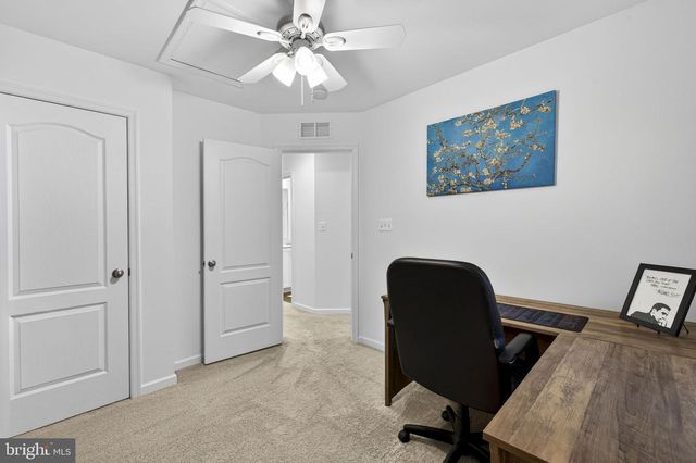 101 UNION RIDGE DR, Charles Town, WV 25414